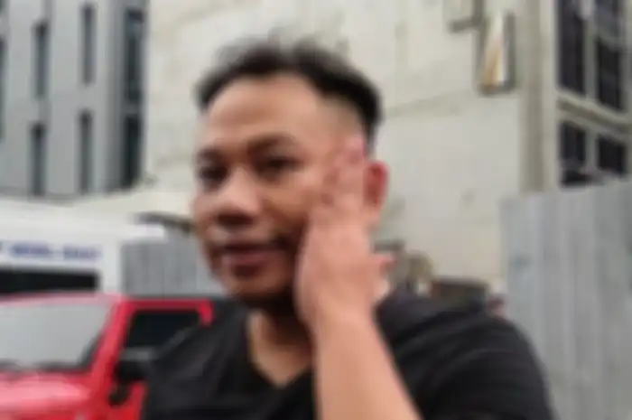 Vicky Prasetyo 