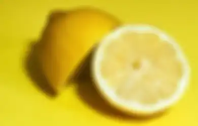 Meski Punya Manfaat Atasi Jerawat dan Mencerahkan, Masker Lemon Punya Efek Samping pada Kondisi Kulit Ini