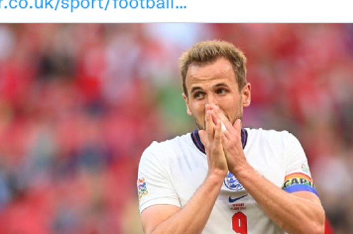 Ekspresi kekecewaan kapten timnas Inggris, Harry Kane, saat takluk dari timnas Hungaria, Sabtu (5/6/2022).