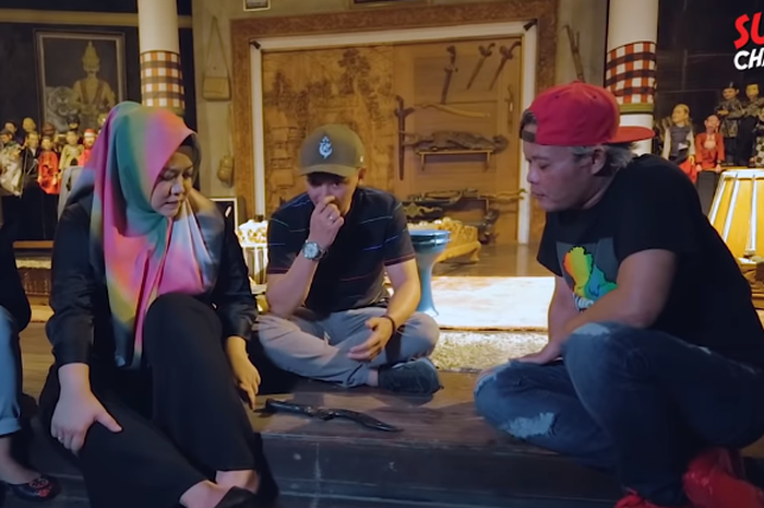 Sule dipertemukan dengan penunggu barang-barang koleksinya