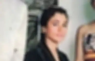 Alami Kejadian Mistis, Istri Muda Clift Sangra  Ngaku Tak Takut Meski Kerap Didatangi Sosok Ratu Horor Indonesia Saat Bersihkan Kamar Suzanna: Rasanya Merinding, Kayak Ada Kaki Gitu..