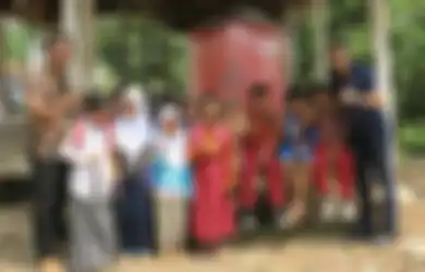 Bantu Atasi Kekeringan di Karawang, Penguin Bagikan Tangki Air