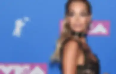 Makeup dan Gaya Rambut Terbaik di MTV VMA 2018 yang Seru Buat Dicoba!