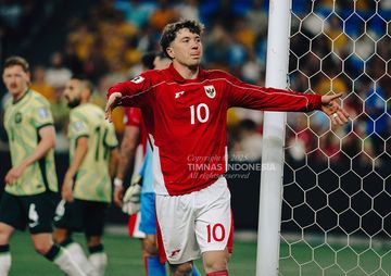 Pemain timnas Indonesia, Ole Romeny, melakukan selebrasi setelah mencetak gol ke gawang Australia di Kualifikasi Piala Dunia 2026, Kamis (20/3/2025).