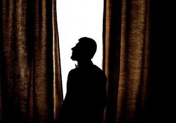 Diam-diam Beristri 4 Orang hingga Hidupnya Berubah Drastis, Artis Ini Tampik Isu Pelet dan Bongkar Fakta Poligami yang Bikin Melongo  