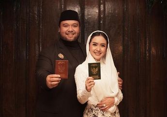 Cita Citata Pamer Penampilan Kenakan Kebaya Pengantin Saat Rayakan Anniversary Pernikahannya!