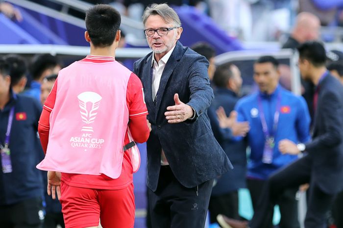 Philippe Troussier tidak membawa skuad terkuatnya di Piala Asia 2023 sehingga harus rela tersingkir sebagai tim juru kunci.