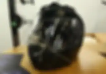 Mantap! Alat Sederhana Ini Bisa Usir Air di Visor Helm Saat Hujan