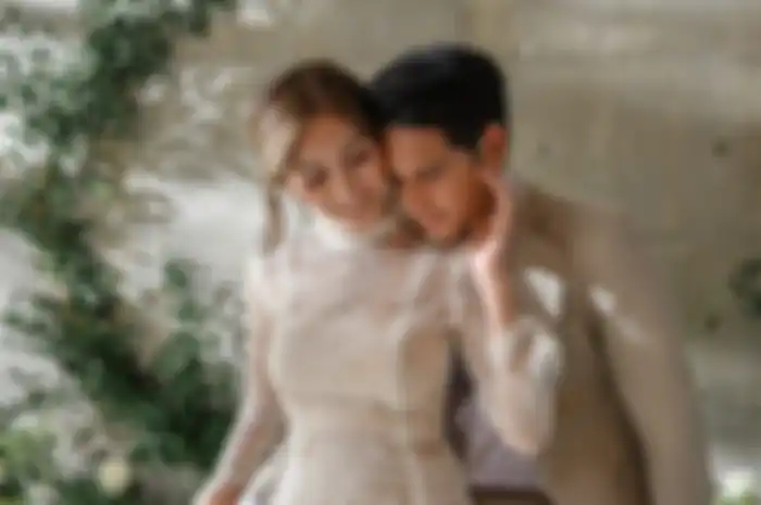 Jessica Iskandar dan Richard Kyle terpaksa menunda pernikahan mereka karena corona, namun selain itu hubungan merak mendadak diterpa isu miring karena hal ini, kenapa?