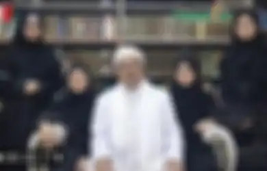 Murka dengan Tingkah Habib Rizieq Sepulang ke Indonesia, Dokter Tirta Protes Undangan 10.000 Tamu dalam Pernikahan Putri Sang Ulama: Aturan Ini untuk Siapa!