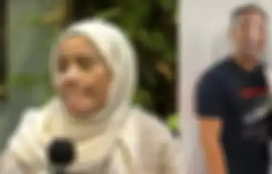 Tahu Anaknya Sempat 24 Kali Kawin Cerai, Ibunda Vicky Prasetyo Berlinang Air Mata Sampaikan Wanti-wanti untuk Hubungan Sang Putra dengan Kalina Ocktaranny