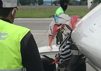 Bikin Deg-degan, Sebuah Layangan Besar Tersangkut di Gear Pesawat Citilink, GM Angkasa Pura I Bandara Adisutjipto Angkat Bicara: Layang-layang Berbahaya untuk Pesawat