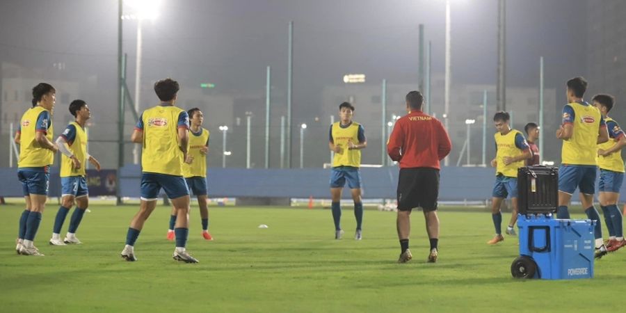 Timnas Vietnam Tak Bisa Main di Rumput Sintetis? Pakar Lokal Sampai Ketar-ketir