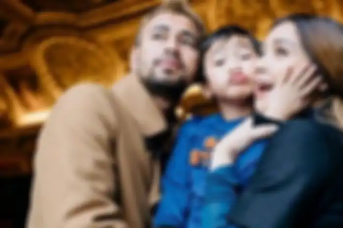 Raffi Ahmad, Nagita Slavina, dan Rafathar