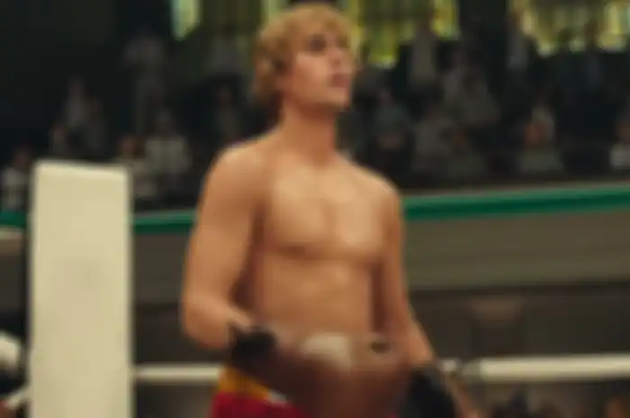 Justin Bieber dalam video 'Anyone'