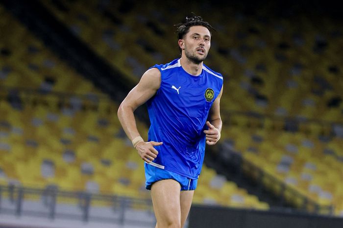 Tersandung kasus pemain naturalisasi ilegal timnas Malaysia, Facundo Garces resmi dicoret skuad Deportivo Alaves untuk pekan keenam Liga Spanyol, Sabtu (27/9/2025).