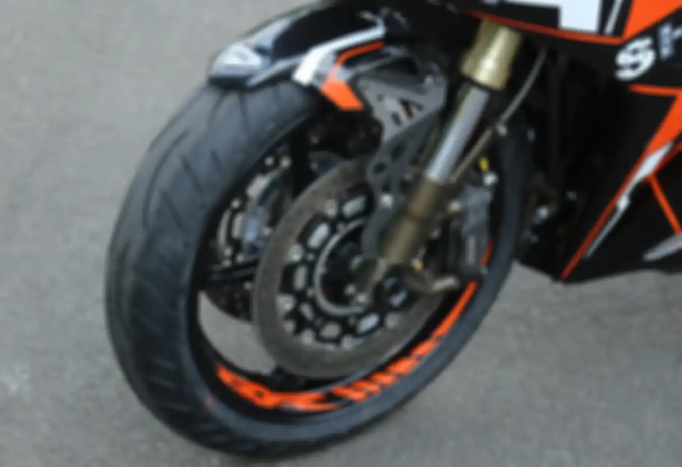 Honda CBR 150R Yang Jadi Kekar Pakai Limbah Moge