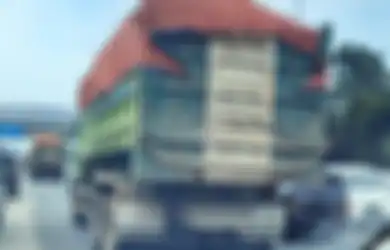 Lagi-lagi Bikin Resah Pengguna Jalan, Gerombolan ABG di Cianjur Nekat Cegat Truk Tronton Demi Konten, Satu Nyawa Melayang