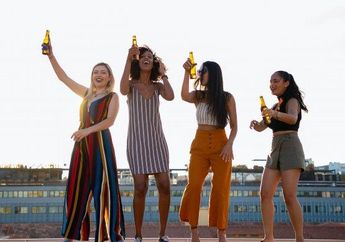 Super Hoki! 5 Zodiak Ini Kerap Mendapat Rezeki Mendadak dan Diselimuti Nasib Mujur Seumur Hidupnya, Kamukah Salah Satunya?