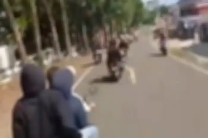 Aksi geng motor sangat meresahkan, di Sukabumi geng motor bunuh 2 orang dan 6 korban lainnya luka-luka sepanjang tahun 2022. (foto ilustrasi)