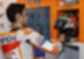 Resmi Tinggalkan Honda, Dani Pedrosa Mau Nangis Diperlakukan Seperti Ini Saat Menuju Paddock