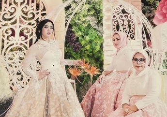 Disebut Kecipratan Harta Reino Barack Setelah Menikah, Ternyata Syahrini Sudah Kaya Raya Sejak Dulu, Tengok Rumah Ibunya di Bogor yang Super Mewah dan Serba Emas!