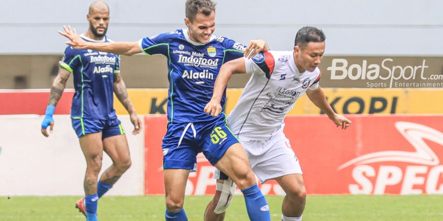 Persija Vs Persib - Rezaldi Hehanussa Mengaku Tahu Kekuatan Riko Simanjuntak