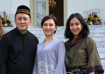4 Fashion Kompak Bareng Mama Ala Sherina Munaf dan Luki Ariani!