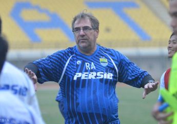 Pelatih Persib Bandung Yakin Anak Asuhnya Patuhi Protokol Kesehatan