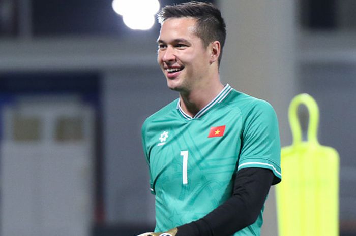 Kiper naturalisasi Vietnam, Filip Nguyen.