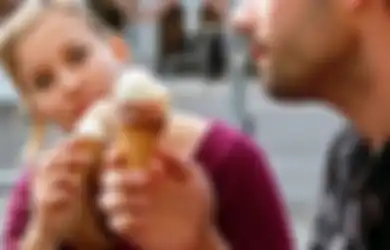 12 Tahun Putranya Tak Hubungan Intim Gegara Lumpuh, Seorang Ibu Bantu Atur Kencan Sang Anak dengan PSK