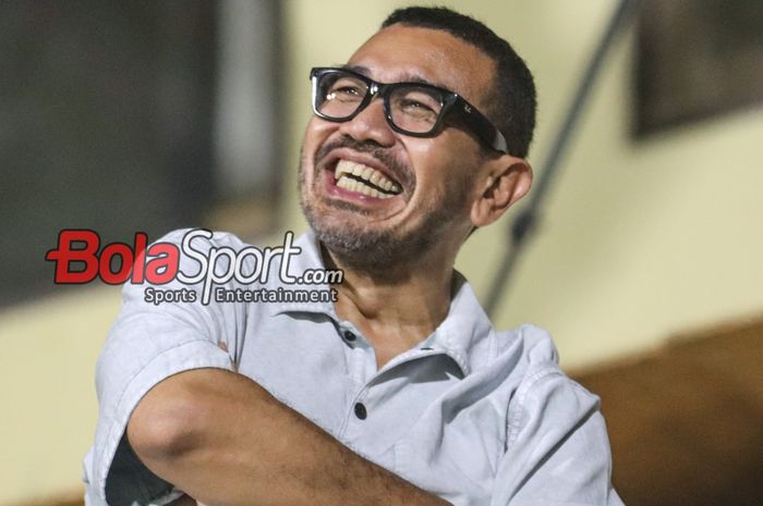 Anggota Komite Eksekutif (Exco) PSSI, Arya Sinulingga, menyindir pengkritik Timnas Indonesia kalah taruhan judi bola.