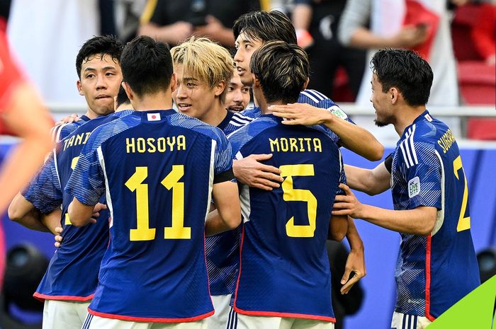 Sejumlah pemain Timnas Jepang tengah berselebrasi setelah mencetak gol di ajang Piala Asia 2023.