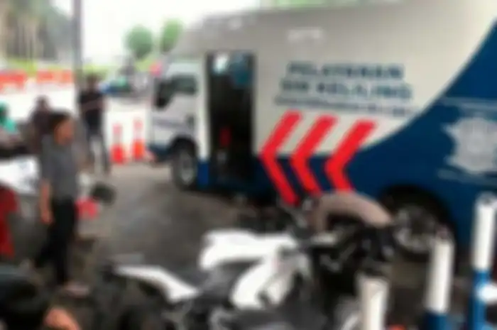 Ilusttasi layanan SIM Keliling di Kota Solo.
