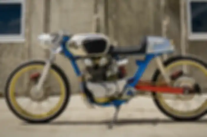 Honda CB450 K7 1974 custom cafe racer milik Scott Wilson, dilansir oleh Bikebound.com