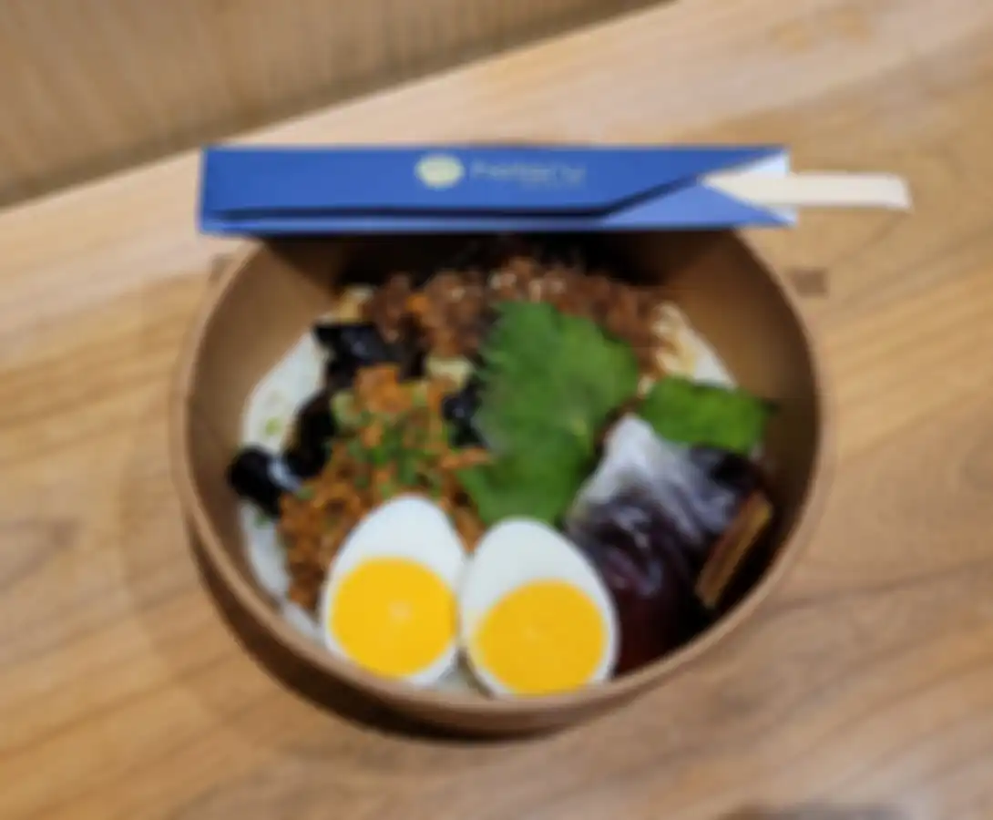 Menu Nikumiso Natto Udon, harganya Rp 98.000 per porsinya.