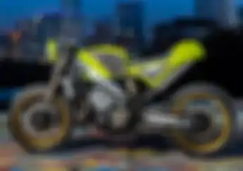 Melawan Kodrat, Motor Penggaruk Tanah Kawasaki KX500 Berubah Total Jadi Cafe Racer