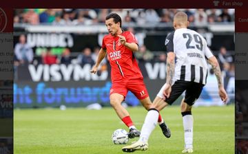 Aksi gelandang timnas Indonesia, Thom Haye, saat membela Almere City di Liga Belanda 2024-2025.