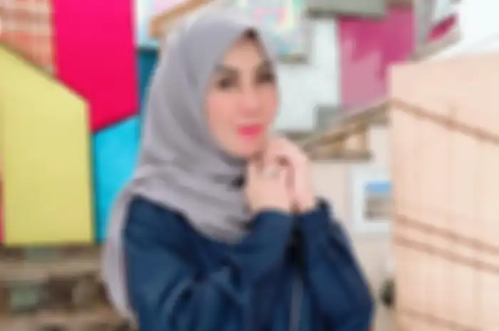 Betah Menjanda Selama 13 Tahun Meski Ditaksir Hotman Paris hingga Dijodohkan dengan Duda Tajir Komedian Sule, Ternyata Sosok Ini yang Bikin Mama Amy Santai Hidup Sendiri 