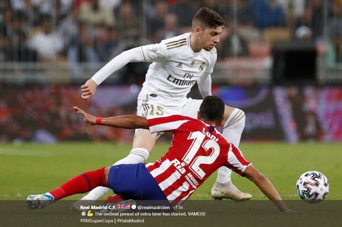 Aksi gelandang Real Madrid, Federico Valverde, dalam final Piala Super Spanyol melawn Atletico Madrid, Minggu (12/1/2020).