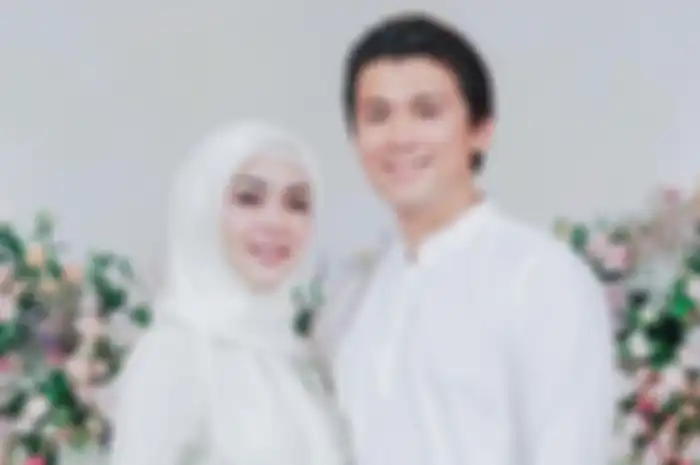 Syahrini dan Reino Barack