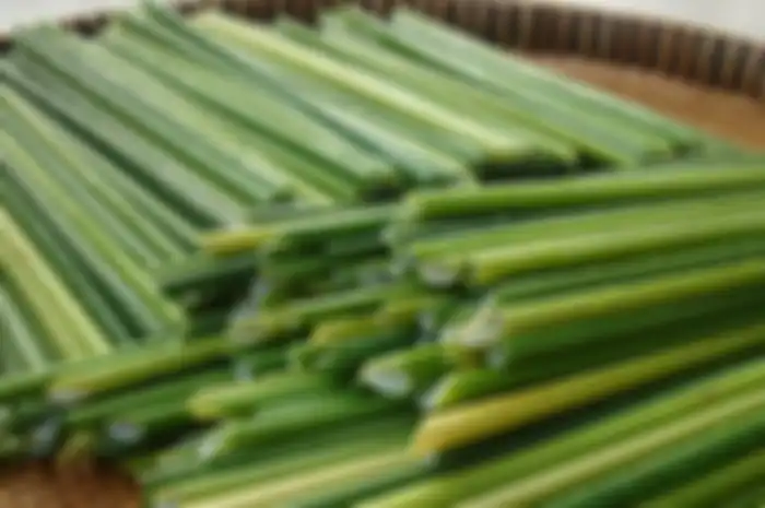 Sedotan dari rumput liar buatan Tran Minh