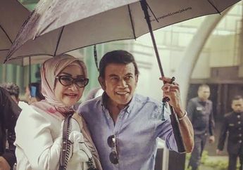 Bucin Setengah Mati Sampai Rela Dimadu dengan 4 Wanita, Istri Kedua Rhoma Irama Sebut Sang Raja Dangdut Kelewat Romantis: Makasih Hubby...