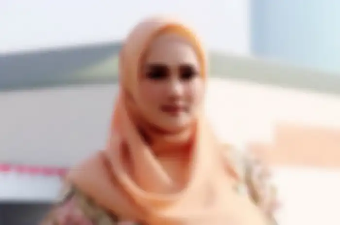Menjabat Anggota DPR Bergaji Rp 66 Juta per Bulan, Mulan Jameela Sesumbar Naik Mobil Mewah Senilai Rp 2 M Hanya untuk Ikut Kajian