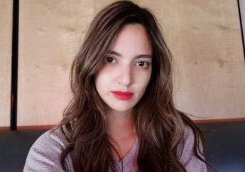 Nia Ramadhani Kembali Viral Karena Baru Pertama Kali ke Pasar, Tampilannya dengan Baju Seksi Justru Dinilai Salah Kostum oleh Netizen