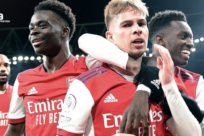 Dua bintang muda Arsenal, Bukayo Saka dan Emile Smith Rowe, mengikuti jejak Wayne Rooney dan Cristiano Ronaldo di Manchester United berkat ketajaman mereka di Liga Inggris.