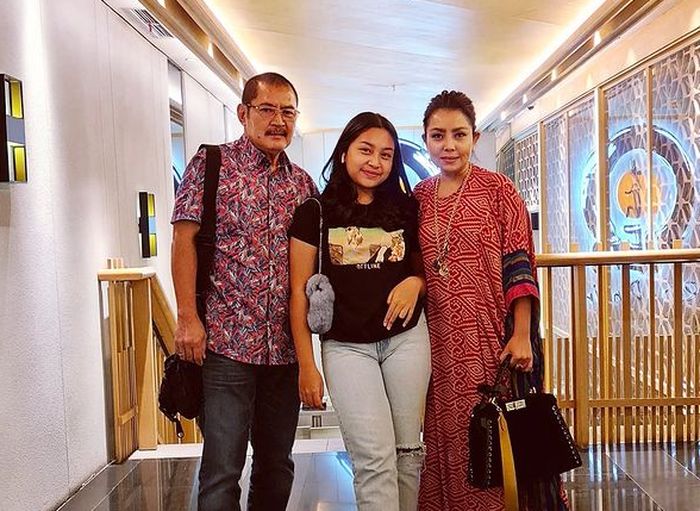 Mayangsari, Bambang Trihatmodjo dan Khirani Trihatmodjo