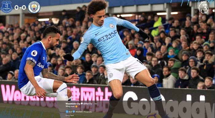 Pemain Manchester City, Leroy Sane, dalam laga Liga Inggris kontra Everton di Goodison Park, Rabu (6/2/2019)