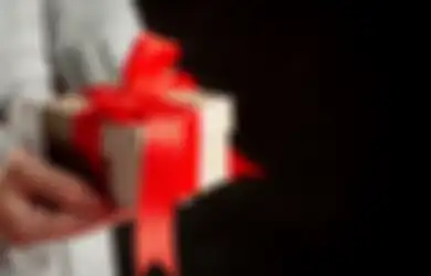 10 Ide Hadiah untuk Teman yang Akan Merantau, Hal Ini Bisa Dijadikan Pertimbangan