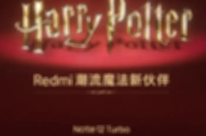 Poster kolaborasi Redmi dan waralaba Harry Potter pada Redmi Note 12 Turbo. 